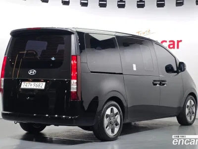 2025 Hyundai Staria Tourer 11-Seater, фото 2, лот 11463689