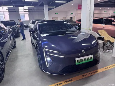 2025 Avatr 06 Model Pro Extended Range Edition, фото 3, лот 10894517