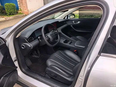 2025 Roewe D7 DMH 125km World Champion Edition, фото 4, лот 10340010