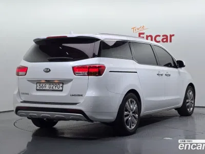 2017 Kia Canival 7-seater Limousine, фото 2, лот 10831703
