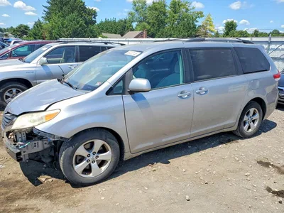 2011 TOYOTA SIENNA LE, фото 1, лот 10539813