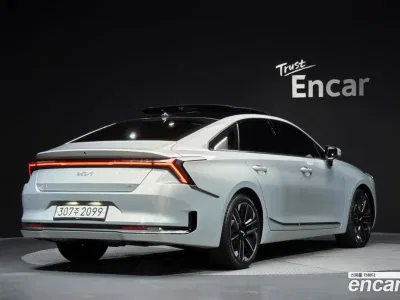 2025 Kia K8 Signature, фото 2, лот 10230939
