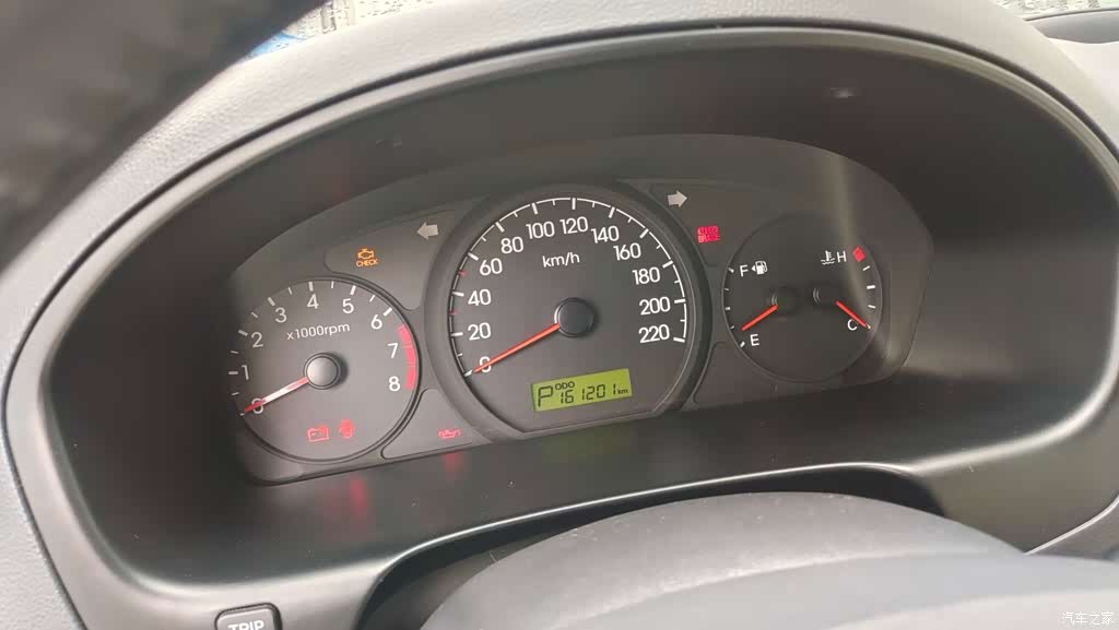 2011 Hyundai H-1 Grand Starex 2.4L Luxury Edition, фото 2, лот 10374207