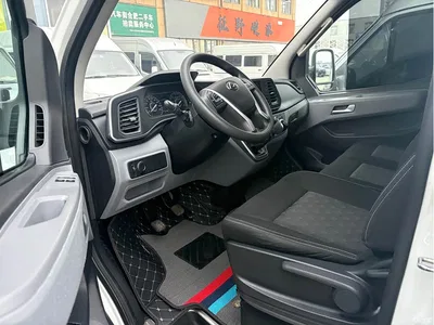 2025 SAIC Maxus Xintu V80 Model Value Edition Aoyun 2.0T Manual Short Wheelbase Ultra Low Roof 127Ps 5/6-seater, фото 4, лот 11144879