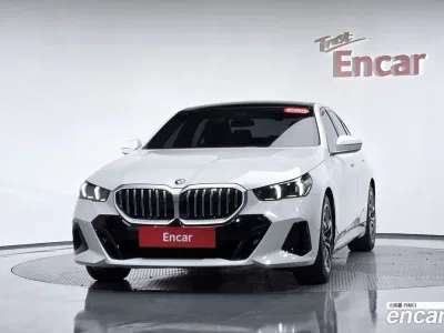 2024 BMW 5-Series 520i M Sport, фото 3, лот 10144056