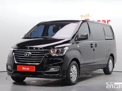 2021 Hyundai Starex Van 5-Seater, фото 1, лот 10161452