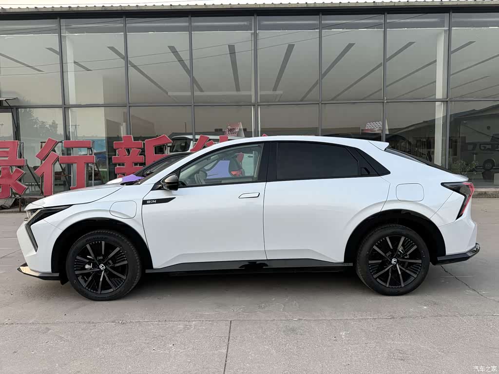 2024 Honda Hunting Light e:NS2 Dazzling Light Edition, фото 4, лот 10433494