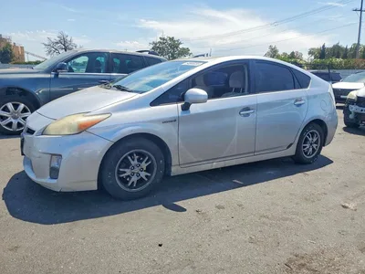 2010 TOYOTA PRIUS III, фото 1, лот 10535974