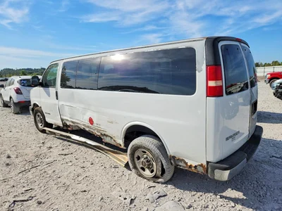 2003 GMC SAVANA G3500, фото 2, лот 10977187