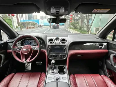 2018 Bentley Bentayga 4.0T V8, фото 3, лот 11586370