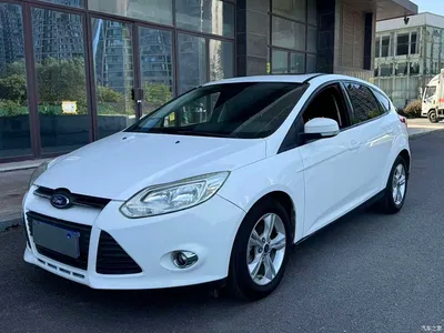 2012 Ford Focus Hatchback 1.6L Automatic Trend, фото 1, лот 11549821