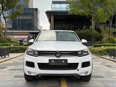 2014 Volkswagen Touareg 3.0TSI New Edge Edition, фото 2, лот 10428659