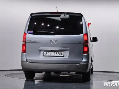 2018 Hyundai Starex Urban 9-Seater, фото 3, лот 10193294