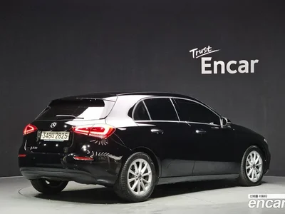 2020 Mercedes-Benz A-Class A220 Hatchback, фото 1, лот 10038754