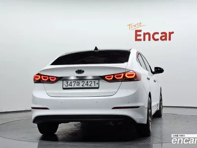 2016 Hyundai AVANTE 1.6 e-VGT Premium, фото 4, лот 10519216
