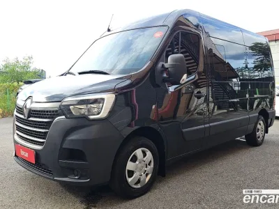 2021 Renault Master 2.3 13-Seater, фото 1, лот 10219397