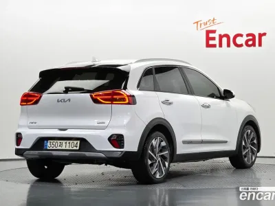2022 Kia Niro 1.6 HEV, фото 1, лот 10513697