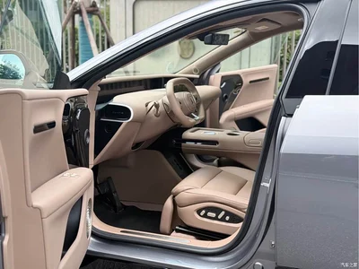 2026 Avatr 07 model Ultra EV AWD, фото 4, лот 10390986