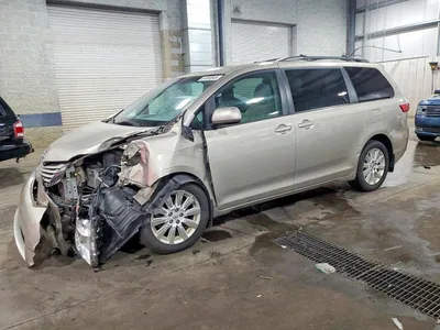 2016 TOYOTA SIENNA LE, фото 1, лот 10535830