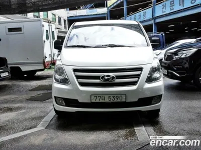 2017 Hyundai Starex 12-Seater Wagon, фото 2, лот 10160719