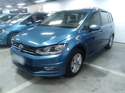 2018 Volkswagen Touran L 1.6L Manual Trendline, фото 1, лот 11187349