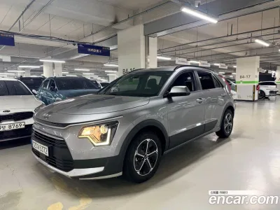 2022 Kia Niro Prestige, фото 2, лот 10512641