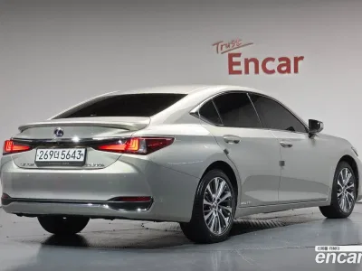 2019 Lexus ES 300h Luxury, фото 2, лот 11252360