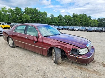 2004 LINCOLN TOWN CAR EXECUTIVE, фото 4, лот 10970247