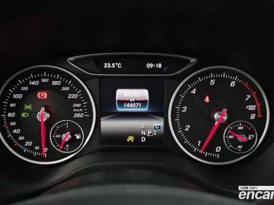2017 Mercedes-Benz A-Class A200, фото 4, лот 10035665