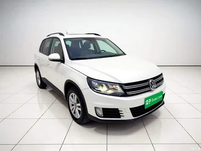 2015 Volkswagen Tiguan 1.8TSI Manual 2WD Trendline, фото 3, лот 10804117