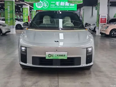 2025 Li Auto i6 4WD Base Model, фото 2, лот 10817527