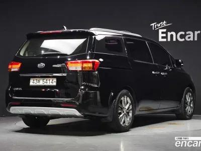 2018 Kia Canival 9-seater Noblesse, фото 2, лот 10197446