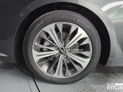 2023 Kia K8 Signature, фото 4, лот 10059876