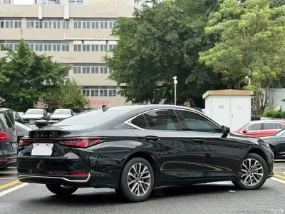 2025 Lexus ES 200 Ultimate Edition, фото 3, лот 10319293