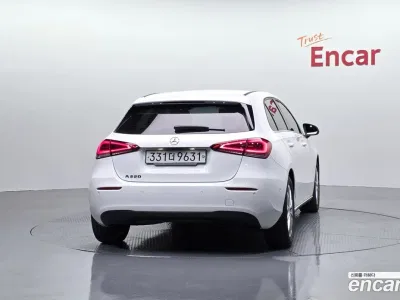 2019 Mercedes-Benz A-Class A220 Hatchback, фото 3, лот 10040177