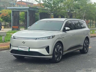 2024 Dongfeng Yipai eπ008 210Max Range Extender 6-Seater, фото 1, лот 11146219