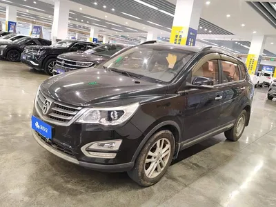 2015 Baojun 560 1.8L Manual Elite, фото 1, лот 11155435