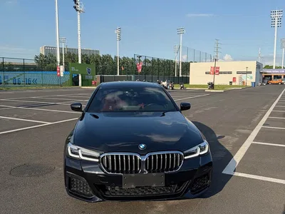 2022 BMW 5 Series 530Li Leading M Sport Package, фото 2, лот 10482321