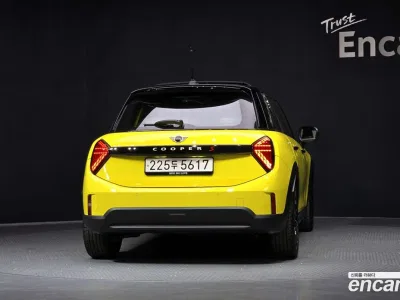 2025 Mini Cooper 5 Door Favoured, фото 4, лот 10096198