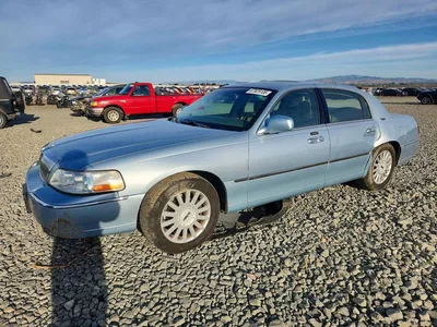 2005 LINCOLN TOWN CAR SIGNATURE LIMITED, фото 1, лот 10876604