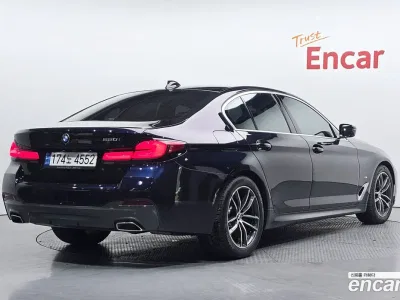 2022 BMW 5-Series 520i M Sport, фото 2, лот 10177652