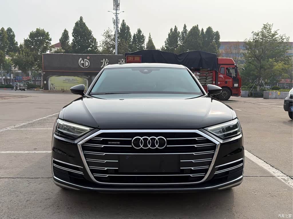 2022 Audi A8 A8L 50 TFSI quattro Comfort Collector's Edition, фото 1, лот 11218138