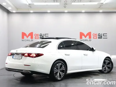2025 Mercedes-Benz E-Class E200 Avantgarde, фото 2, лот 10223375
