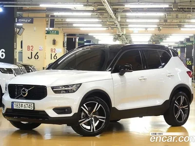 2021 Volvo XC40 B4 R-Design, фото 2, лот 10125792