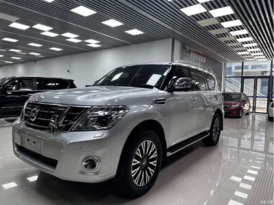 2018 Nissan Patrol 4.0L Platinum, фото 1, лот 10339033