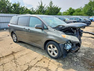 2011 TOYOTA SIENNA LE, фото 4, лот 10535291