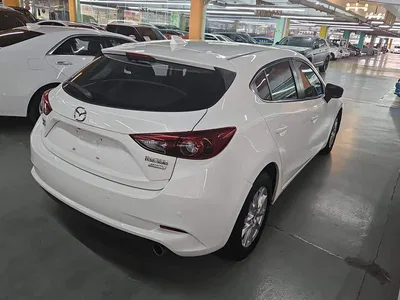 2016 Mazda Mazda3 Axela Hatchback 1.5L Automatic Luxury, фото 3, лот 10324612