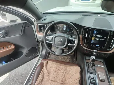 2021 Volvo XC60 T5 AWD Inscription, фото 3, лот 10366921