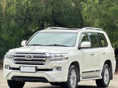 2016 Toyota Land Cruiser (Import), фото 2, лот 10362069