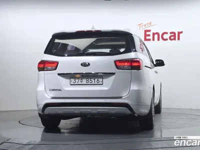 2015 Kia Canival 9-seater Prestige, фото 4, лот 10696344